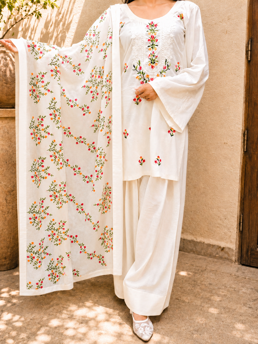 White🕊️ Embroidered Farshi Salwar Suit